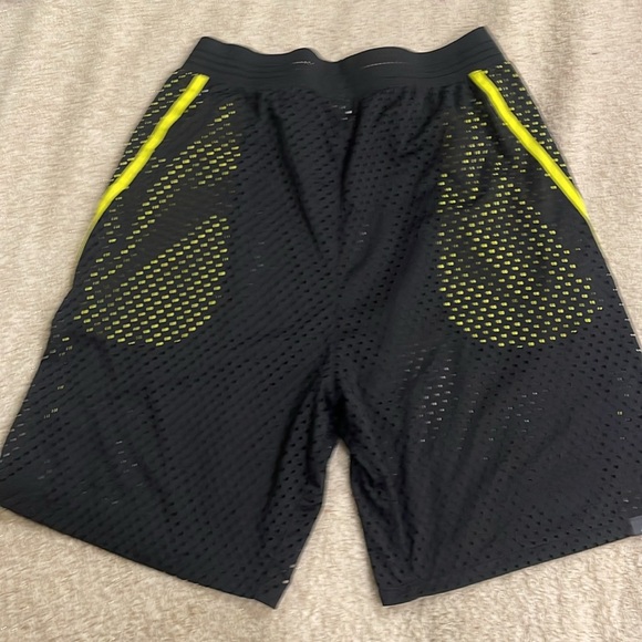 Adidas Men’s Gym Shorts - Picture 2 of 2